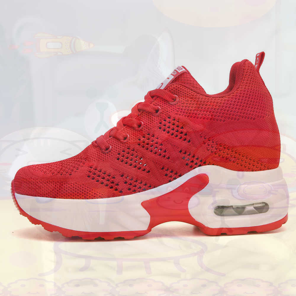 Red Size 36 Shoes Woman Tennis - Vintage Fashion Resale recension och pris