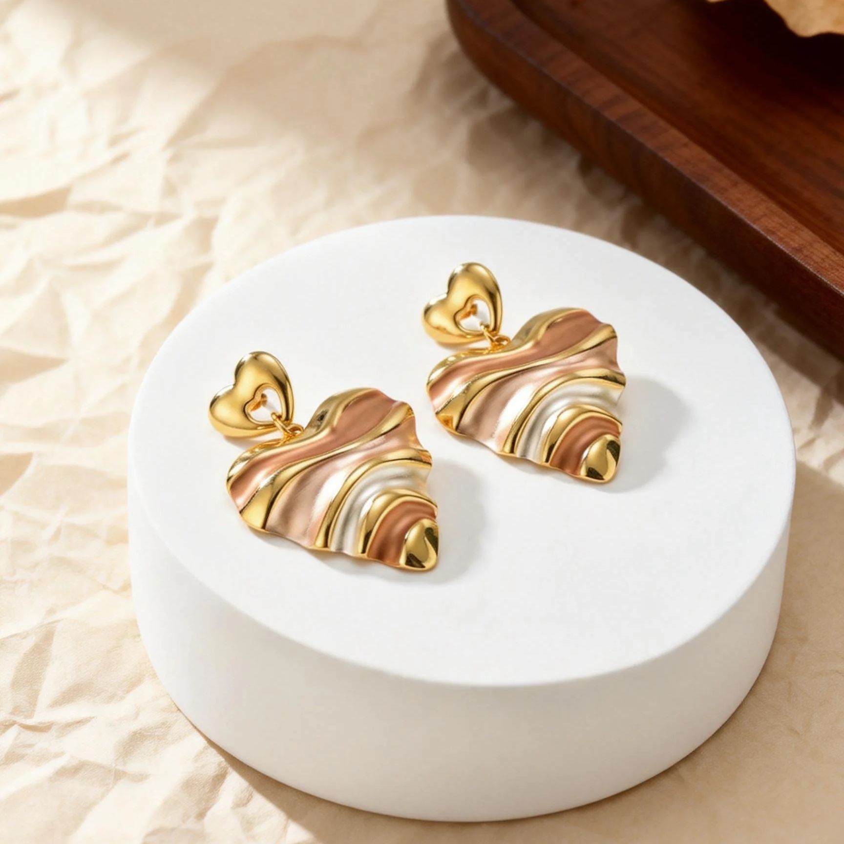 Women Stud Earrings for Women  - Vintage Fashion Ads recension och pris