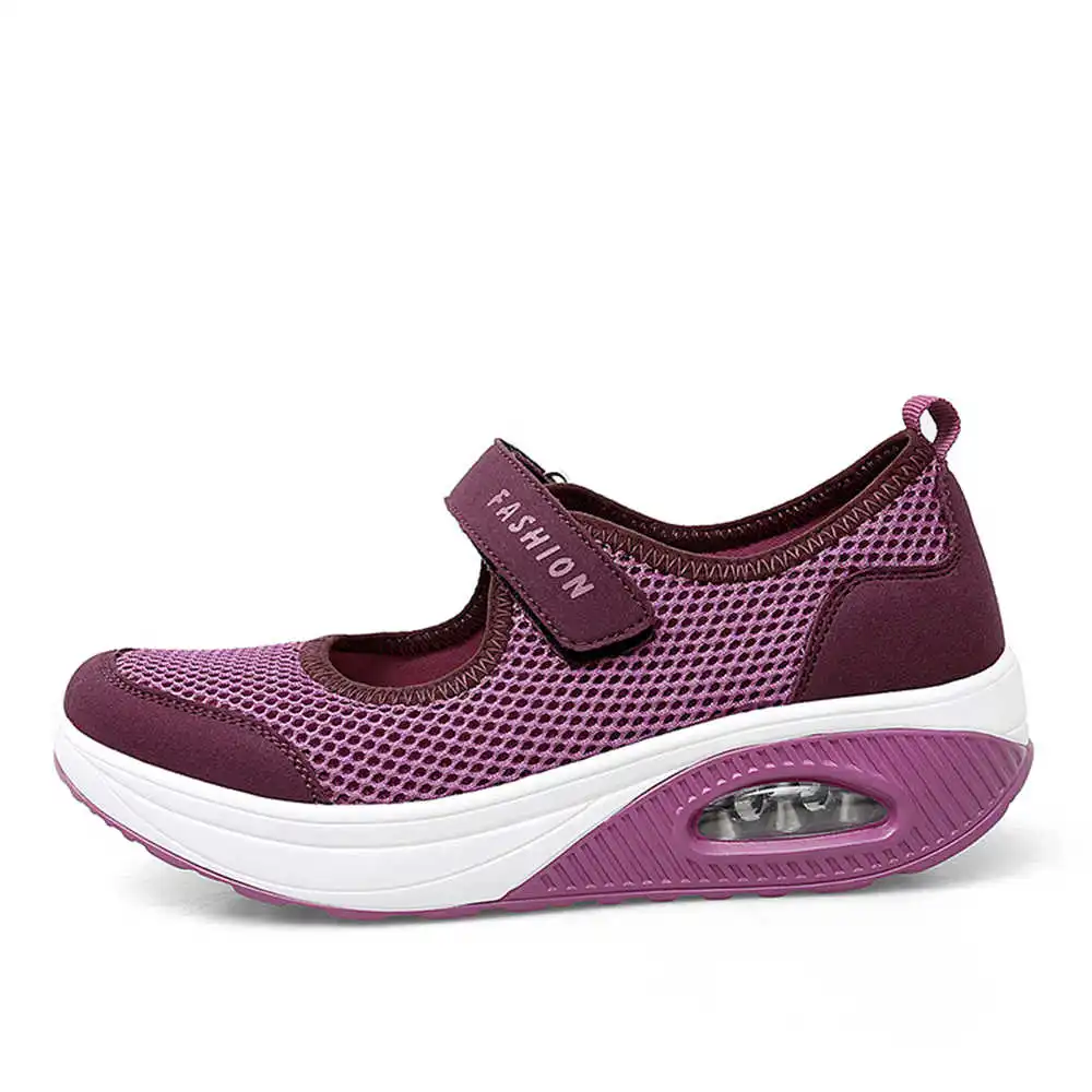 36-41 Demi-season Colored Snea - Vintage Fashion Resale recension och pris