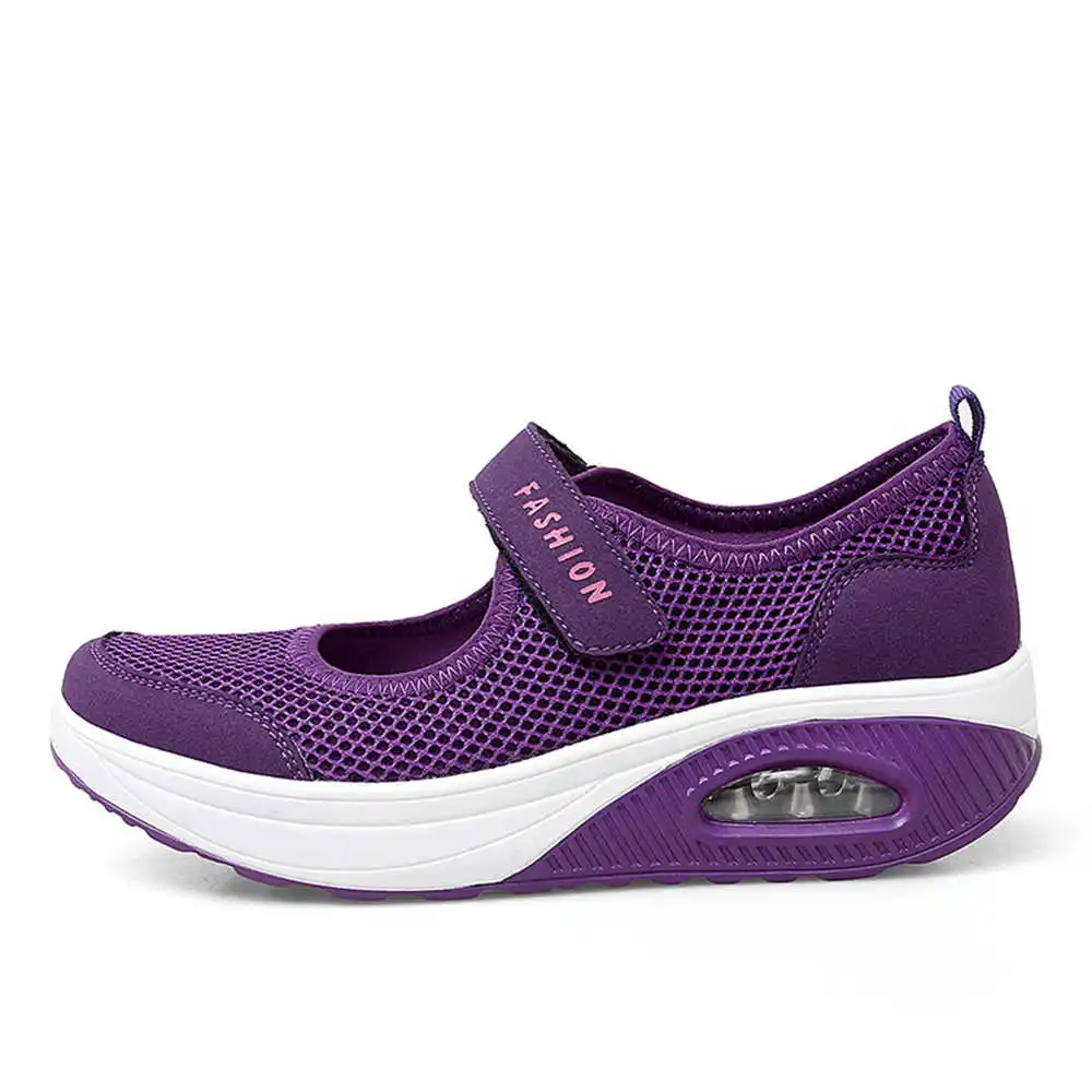 36-41 Demi-season Colored Snea - Vintage Fashion Resale recension och pris